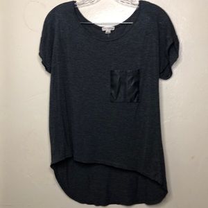 Grey T-shirt with black pocket